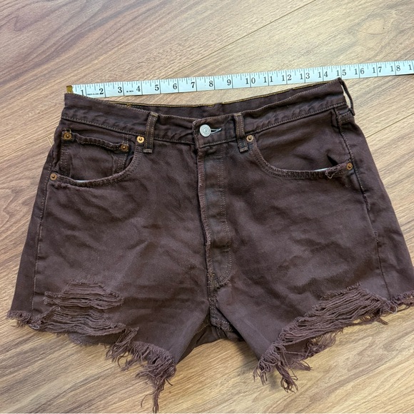 Vintage Y2K Levi's 501 Brown Distressed Jean Shorts Womens Sz 12 W32in Grunge - Picture 11 of 15